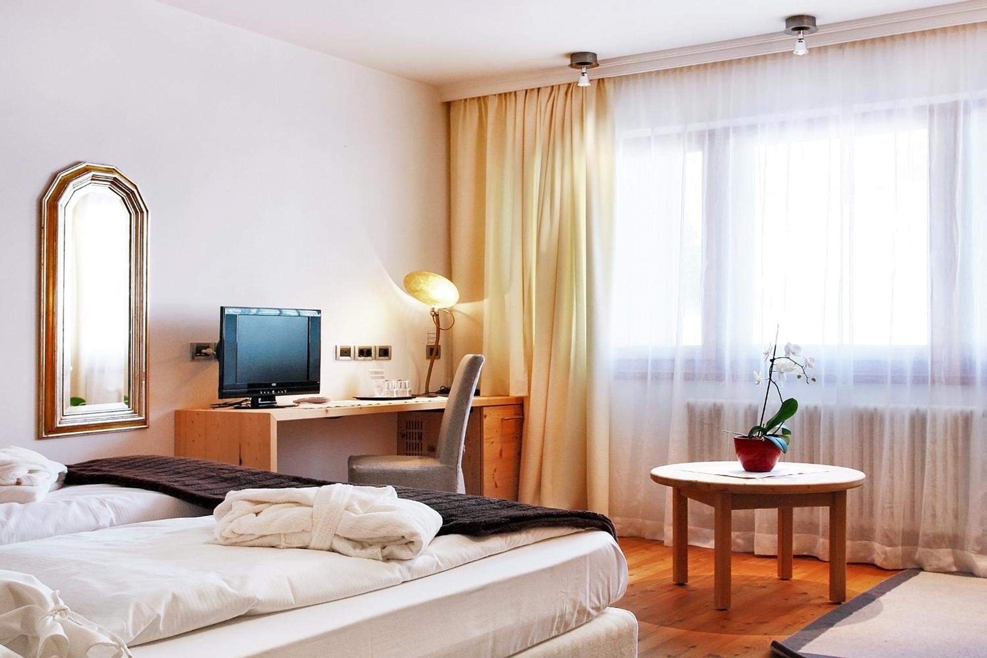 Hotel La Majun ลาวิลลา ภายนอก รูปภาพ